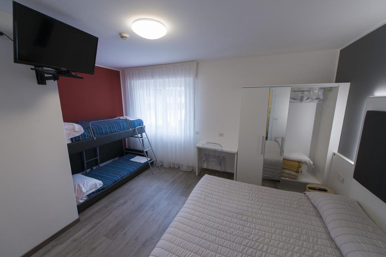Hotel Rolly Riva del Garda Luaran gambar