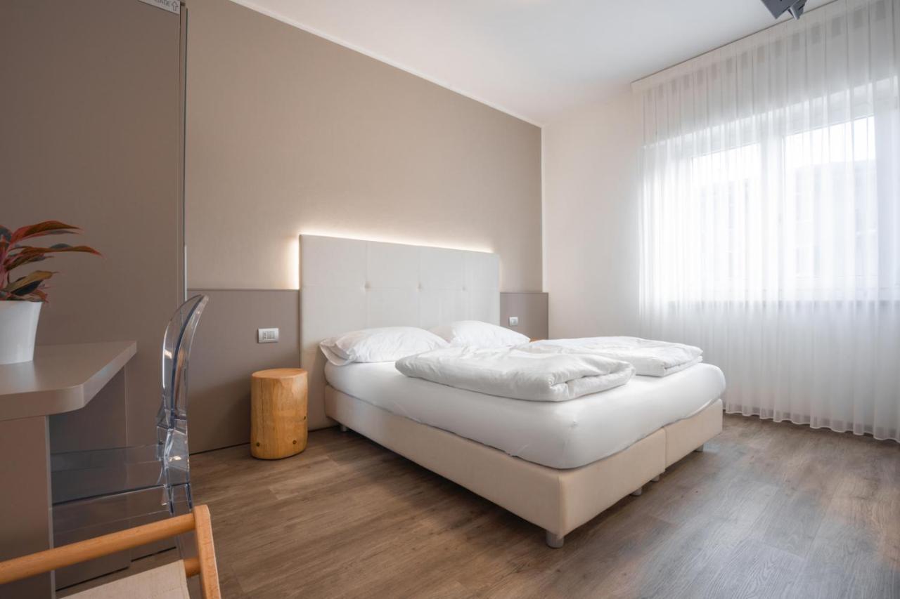 Hotel Rolly Riva del Garda Luaran gambar