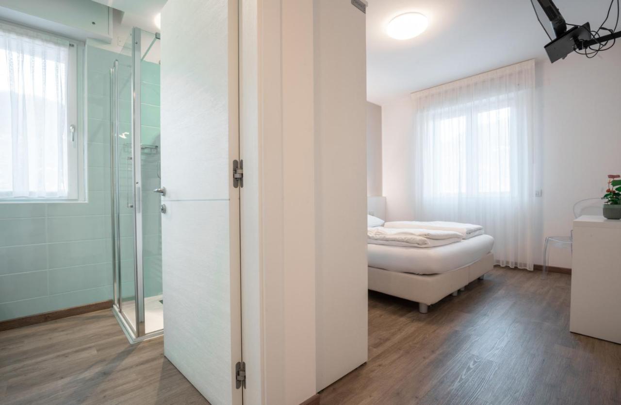 Hotel Rolly Riva del Garda Luaran gambar