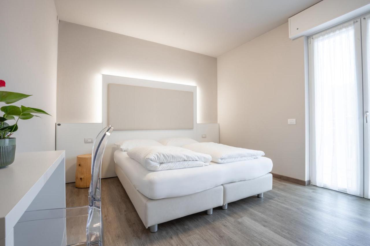 Hotel Rolly Riva del Garda Luaran gambar