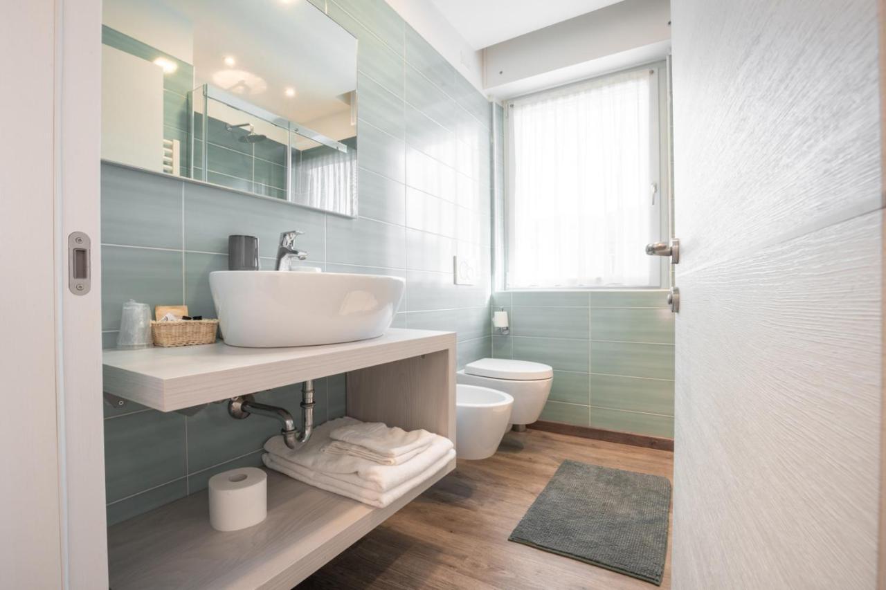 Hotel Rolly Riva del Garda Luaran gambar