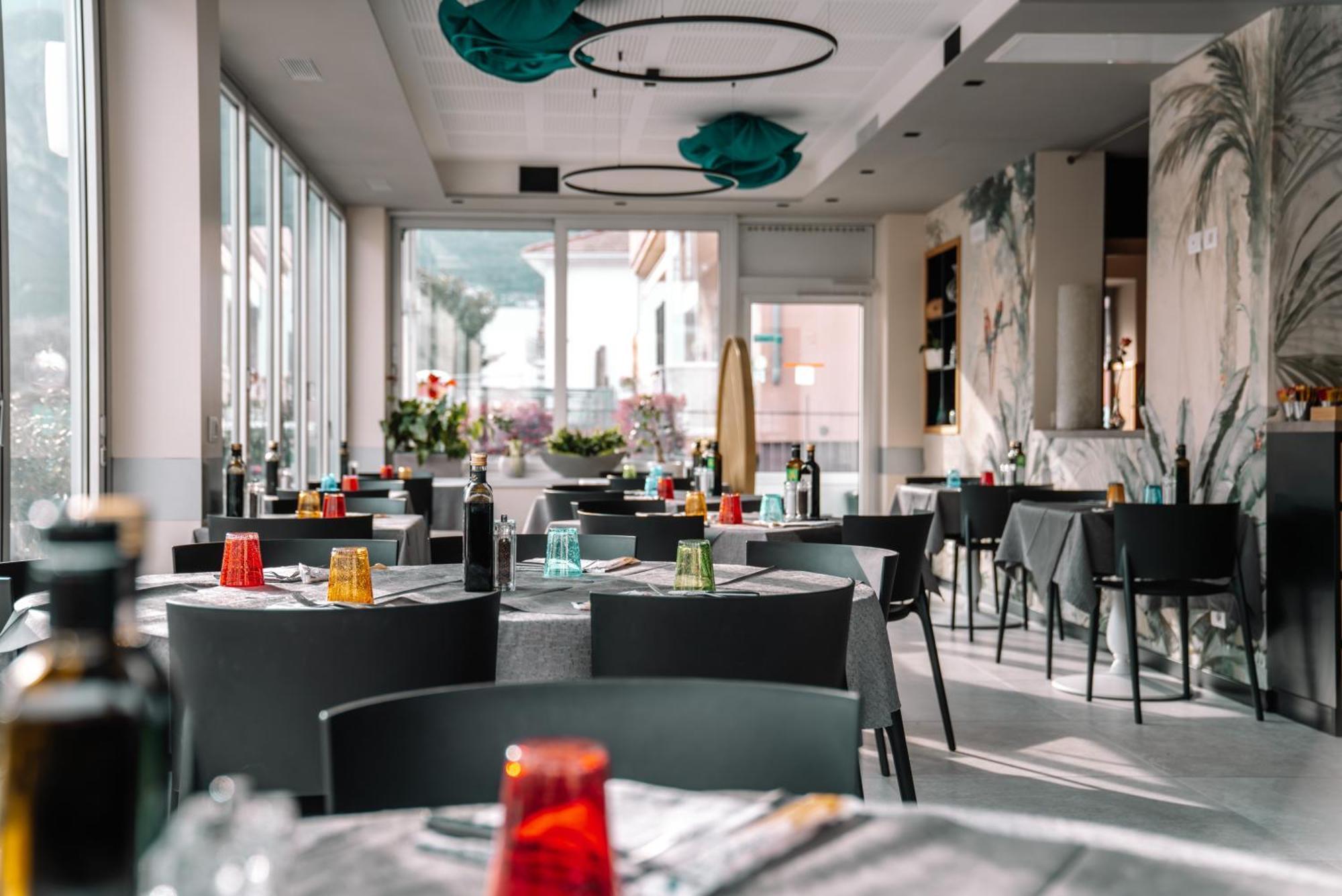 Hotel Rolly Riva del Garda Luaran gambar